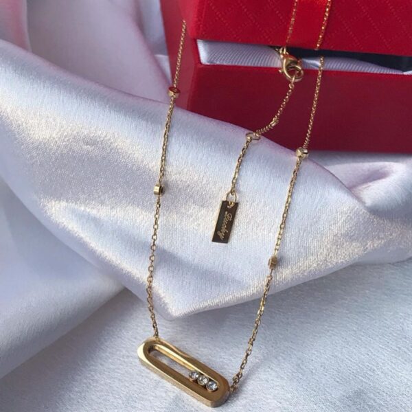 Collier_Amy