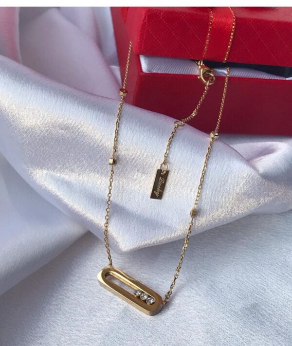 Collier_Amy