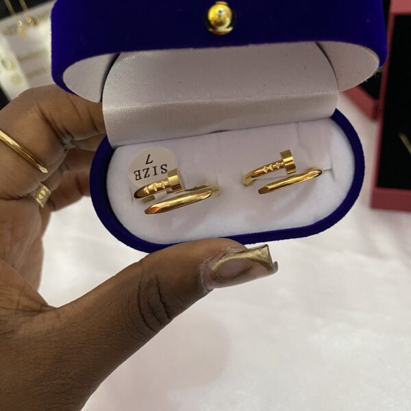 Bague Clou