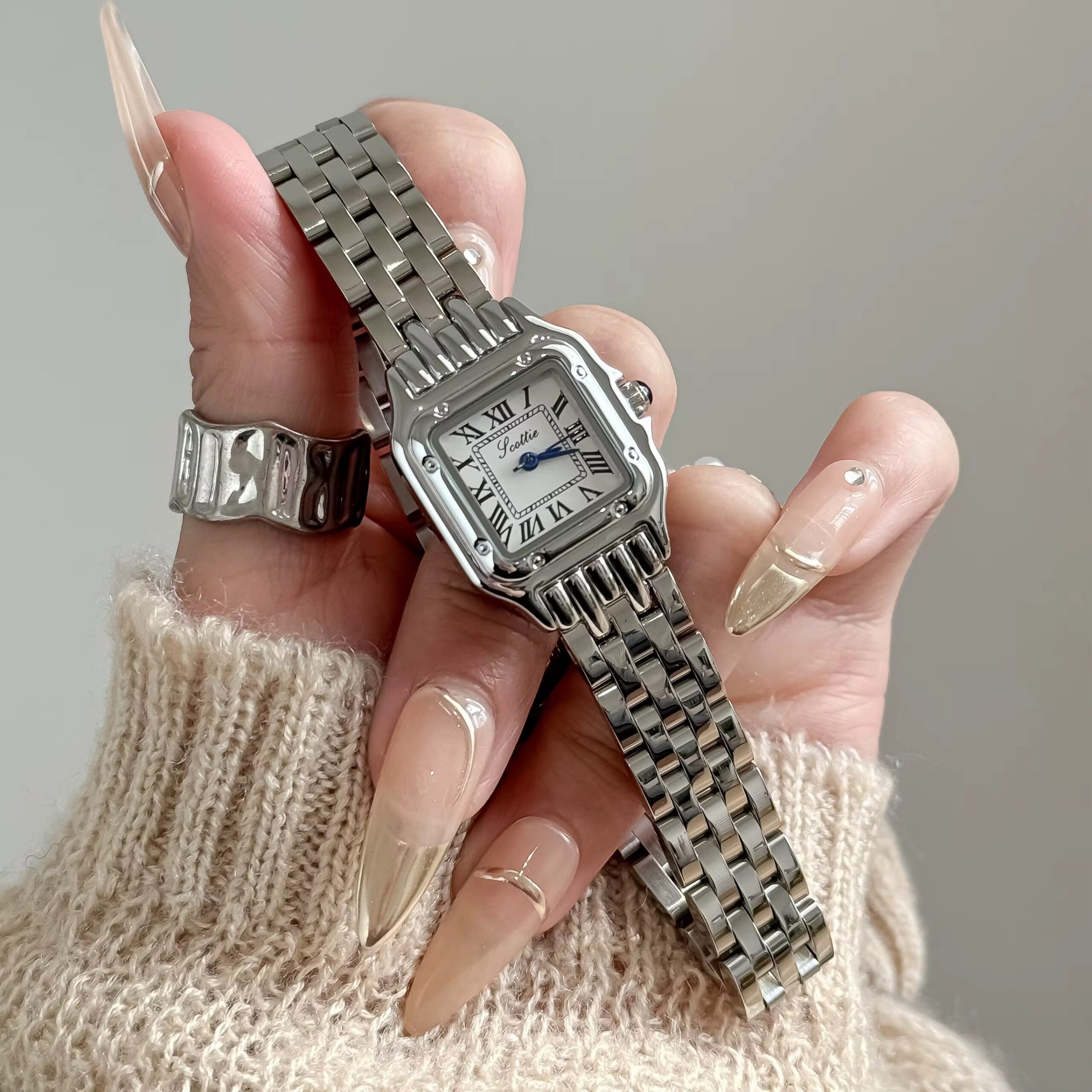 Montre_Maera