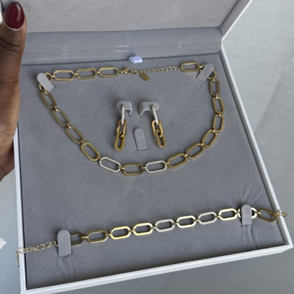 Collier_Diarra